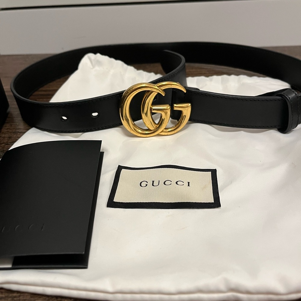 Gucci Black Belt with Gold Double G Buckle 75-30